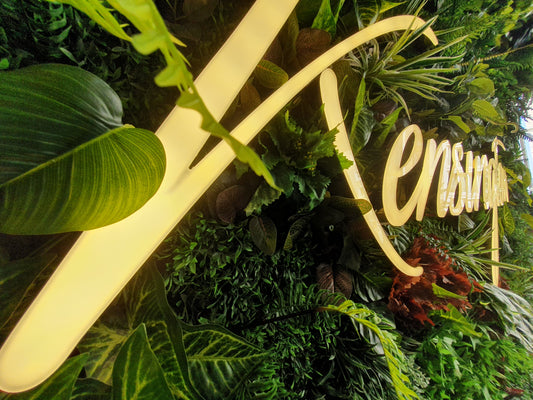 Kensington Işıklı Logo & Yaşayan Duvar Uygulaması | Yunus Emre Atayay Emlak ve Danışmanlık